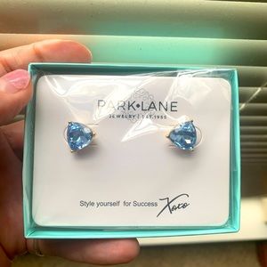 BRAND NEW Park Lane Bluebonnet earring studs